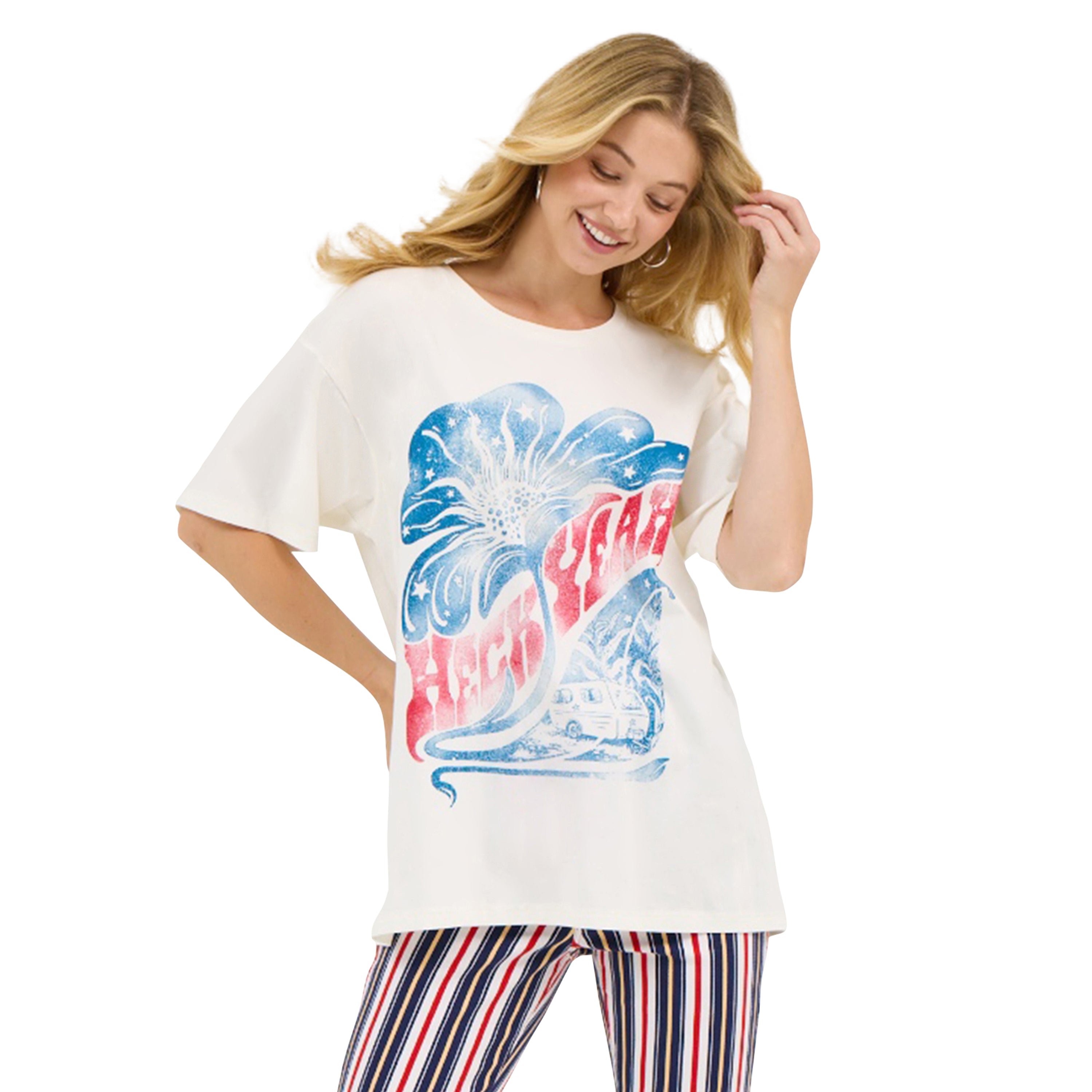 Wrangler x Lainey Wilson White Heck Yeah Women's Oversized Graphic Tee Shirt 112368283