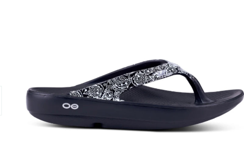 Oofos Black with White Oolala Bandana Women's Sandals 1403-BW-BANDANA