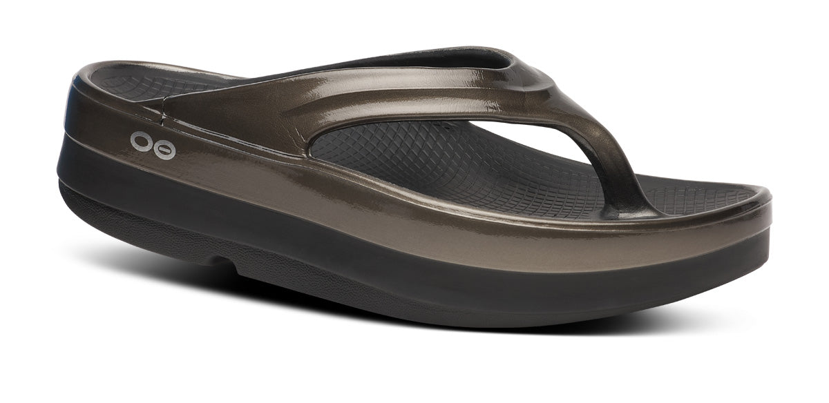 Oofos Titanium Mirror Oomega Oolala Luxe Thong Women's Sandals 1411-TITANIUM