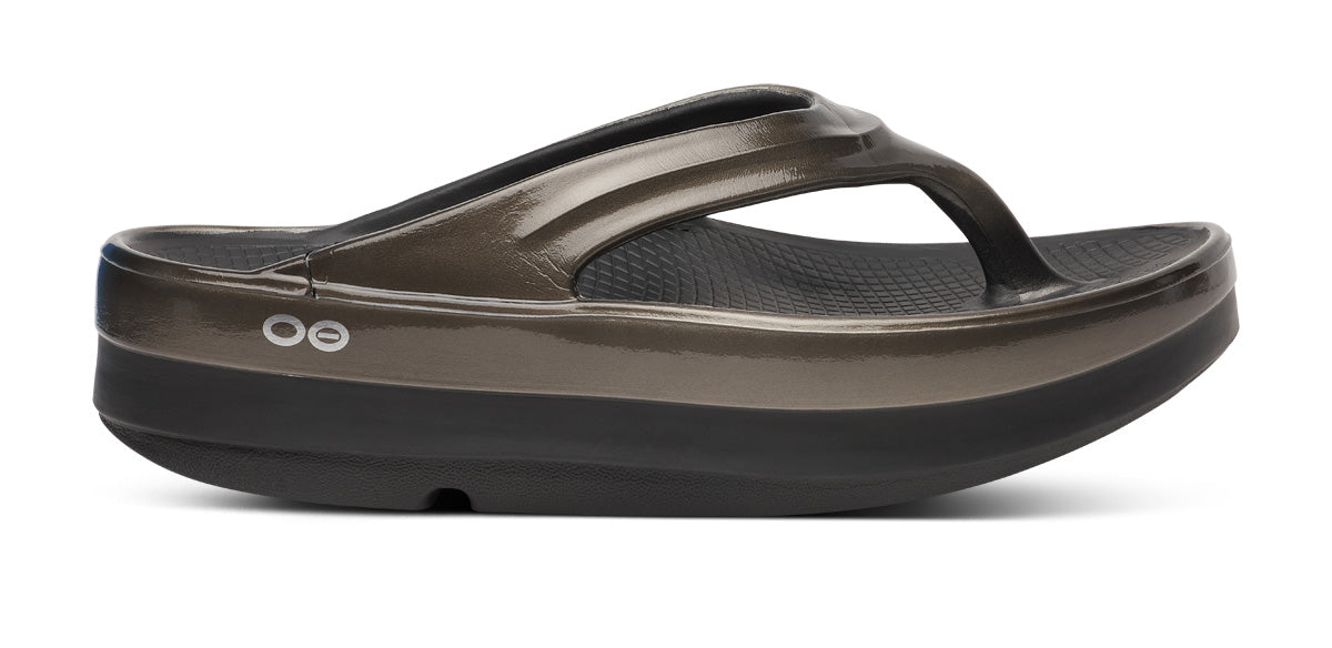 Oofos Titanium Mirror Oomega Oolala Luxe Thong Women's Sandals 1411-TI