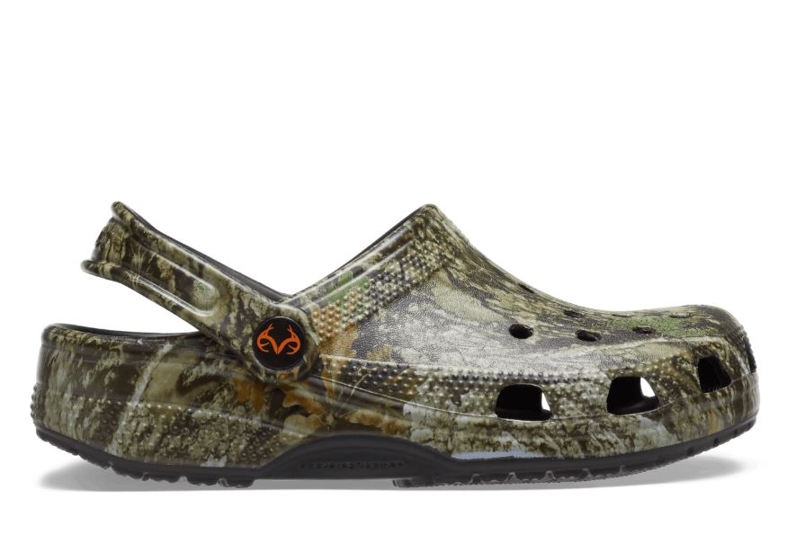 Crocs Kids' Realtree APX Big Kids Classic Clogs 210111-90H