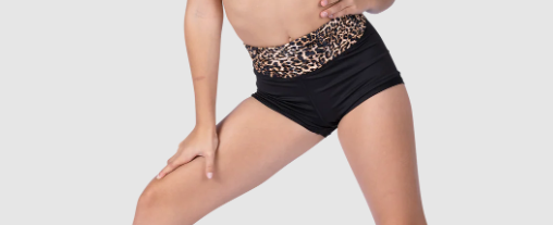 XODANCECO Sassy Scrunch Short 24006