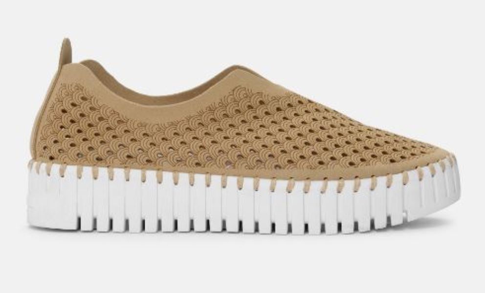 Isle Jacobsen Latte PlatformTulip Womens Slip On Shoes 3373-110
