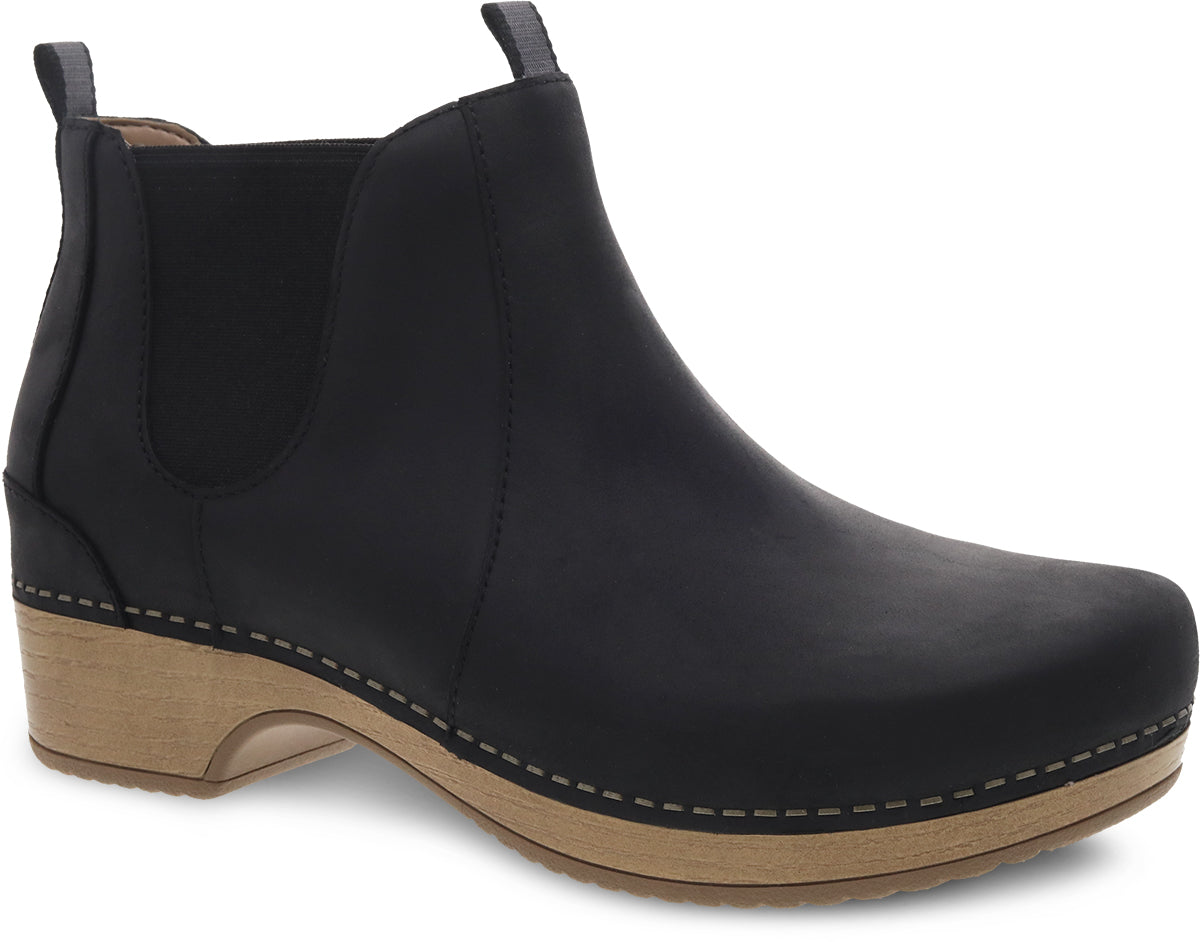 Dansko Black Oiled Becka Pull Up Womens Booties 9433-021600