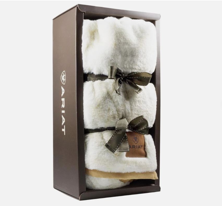 Ariat Snuggle Blanket 3874-101