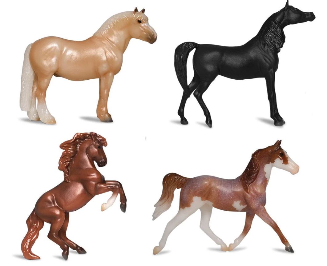 Breyer Stablemates Deluxe Horse Collection with Eight Horses B-SM-10258