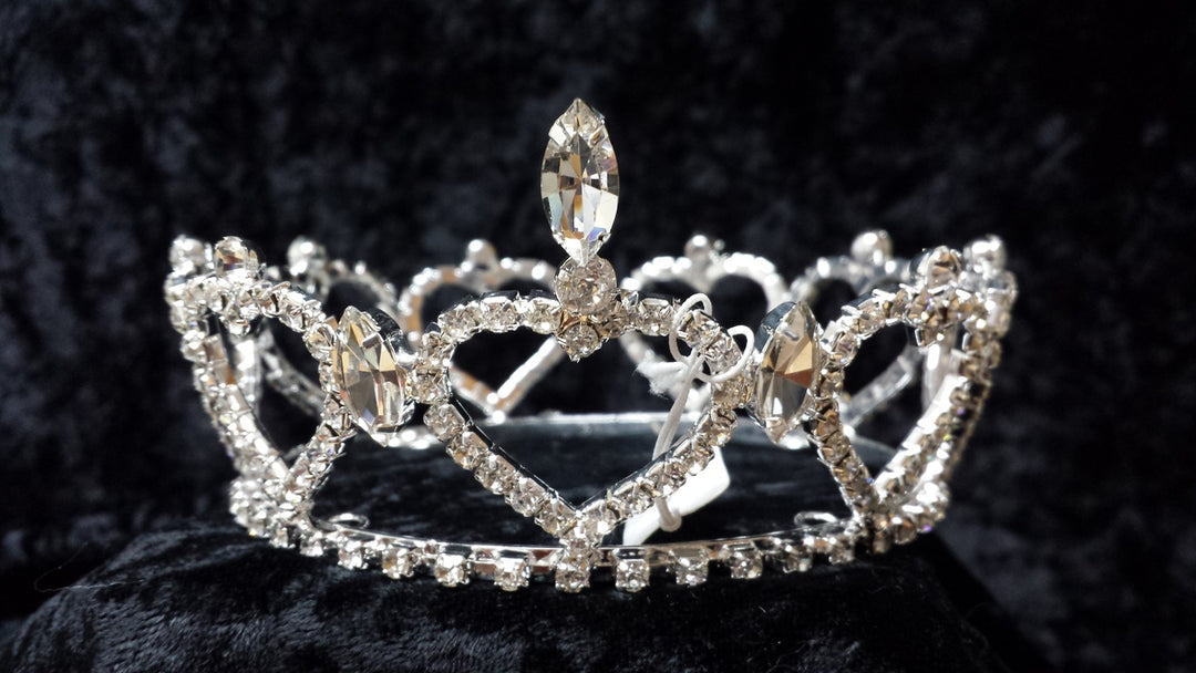 C-67 Round Crown with Hearts display picture 2