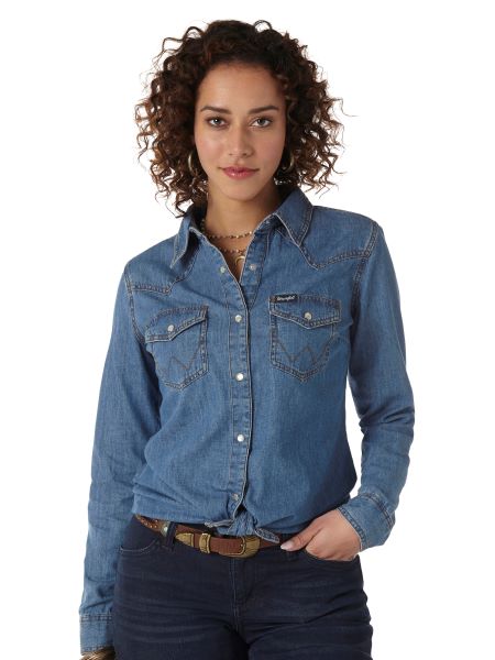 Wrangler Women's Mid Wash Denim Long Sleeve Pearl Snap Western Shirt LW7006D