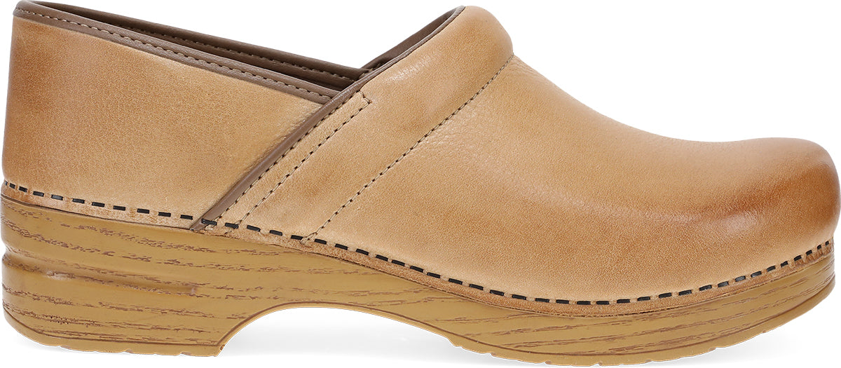 Dansko Professional Honey Distressed Womens Comfort Clogs 306-581464